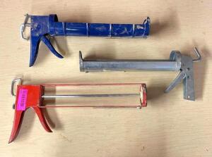 DESCRIPTION: (3) 1-QUART CAULK GUNS INFORMATION: Q LOCATION: SHOWROOM #2 QTY: 3