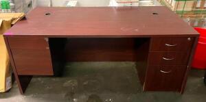 DESCRIPTION: 6' COMPOSITE OFFICE DESK SIZE: 72"X36" LOCATION: SHOWROOM 2 QTY: 1