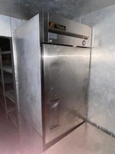 TRUE 23F SINGLE DOOR FREEZER