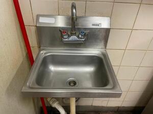 WALL MOUNTED STAINLESS HAND SINK