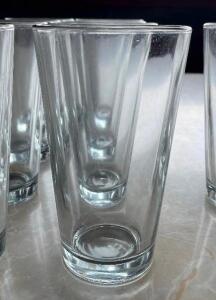 (8) - BEVERAGE GLASSES