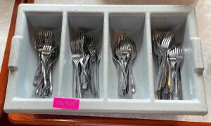 UTENSIL ORGANIZER