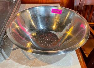 STAINLESS COLANDER