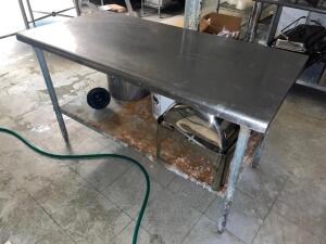 DESCRIPTION: 60" X 30" STAINLESS TABLE. SIZE 60" X 30" LOCATION: BASEMENT QTY: 1