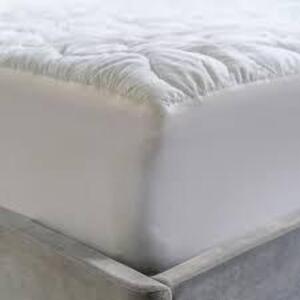 DESCRIPTION: (1) COOLING PERFORMANCE MATTRESS PAD BRAND/MODEL: SEALY RETAIL$: $40.00 EA SIZE: TWIN QTY: 1