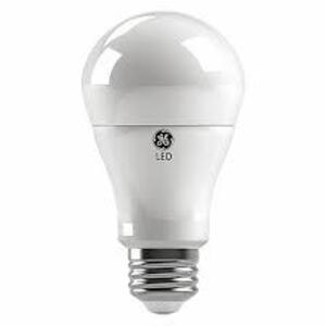 DESCRIPTION: (1) CASE OF APPROX (20) LED LIGHT BULBS BRAND/MODEL: GE SIZE: 12 WATTS QTY: 1