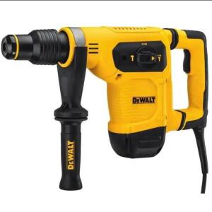 DESCRIPTION: (1) HANDHELD POWER DRILL AND CASE BRAND/MODEL: DEWALT #D25481 INFORMATION: YELLOW RETAIL$: $411.53 EA QTY: 1