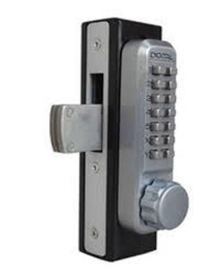 DESCRIPTION: (1) DOUBLE COMBINATION AUTOMATIC DEADBOLT BRAND/MODEL: LOCKEYUSA #2900 RETAIL$: $307.65 EA QTY: 1