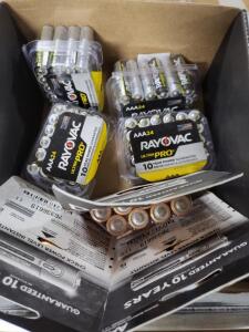 DESCRIPTION: (1) BOX OF MISC. BATTERIES BRAND/MODEL: RAYOVAC, DURACELL SIZE: AAA AND AA QTY: 1