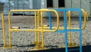 DESCRIPTION: (2) HANDRAIL BRAND/MODEL: BLUEWATER INFORMATION: YELLOW RETAIL$: $710.00 TOTAL QTY: 2