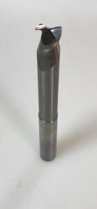 DESCRIPTION: (2) HIGH PERFORMANCE CARBIDE SQ. END MILL BRAND/MODEL: DATA FLUTE HSML20500 RETAIL$: 168.7 SIZE: 1/2" DIAM 3/4" LOC QTY: 2