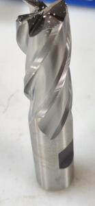 DESCRIPTION: (2) HSS SQ END MILL BRAND/MODEL: NIAGARA N40244 RETAIL$: $59.60 EA SIZE: 3/4" 1-58" LOC QTY: 2