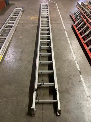 ALUMINUM EXTENSION LADDER