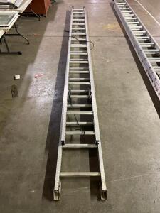 ALUMINUM EXTENSION LADDER