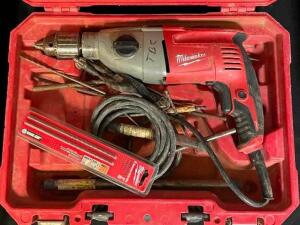 CORDED HAMMER DRILL WITH CASE AND EXTRA BITS