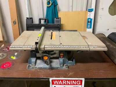 RYOBI MOUNTED TABLE SAW