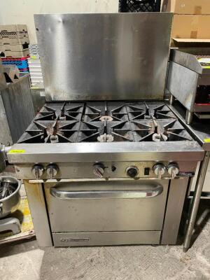 DESCRIPTION: SOUTHBEND SIX BURNER RANGE W/ LOWER CONVECTION OVEN BRAND / MODEL: SOUTHBEND ADDITIONAL INFORMATION NATURAL GAS. LOCATION: AREA # 4 QTY: