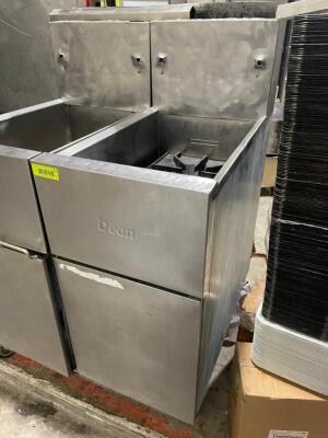 DESCRIPTION: DEAN 40 LB. GAS DEEP FRYER BRAND / MODEL: DEAN SR42GN ADDITIONAL INFORMATION NATURAL GAS. 105,000 BTU LOCATION: AREA # 2 QTY: 1