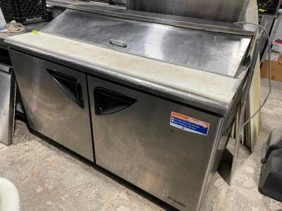 DESCRIPTION: TURBO AIR 60" PREP COOLER. BRAND / MODEL: TURBO AIR TST-60SD ADDITIONAL INFORMATION 115 VOLT, 1 PHASE, SELLER INDICATES WAS REMOVED FROM