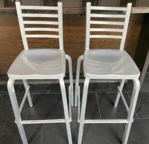 DESCRIPTION: (6) 30" LADDER BACK ALUMINUM BAR STOOLS. LOCATION: AREA # 6 THIS LOT IS: SOLD BY THE PIECE QTY: 6