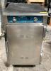 DESCRIPTION: ALTO-SHAAM HALF-SIZE UNDERCOUNTER COOK AND HOLD OVEN W/ CLASSIC CONTROLS BRAND / MODEL: ALTO-SHAAM 500-TH/II ADDITIONAL INFORMATION 208/2 - 4