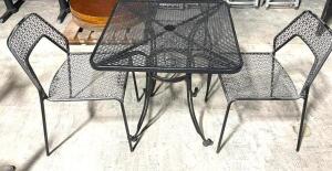 DESCRIPTION: 4-PIECE METAL PATIO FURNITURE SET ADDITIONAL INFORMATION INCLUDES: (3) CHAIRS & TABLE (SOLD AS SET) LOCATION: AREA #6 QTY: 1