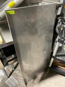 DESCRIPTION: 48" X 24" STAINLESS TABLE TOP ADDITIONAL INFORMATION NO LEGS SIZE 48" X 24": LOCATION: AREA # 4 QTY: 1