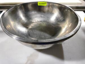 DESCRIPTION: (4) 16" STAINLESS MIXING BOWLS SIZE 16" LOCATION: AREA #3 THIS LOT IS: SOLD BY THE PIECE QTY: 4