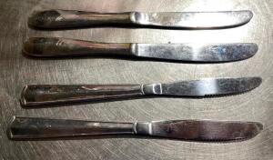 DESCRIPTION: (40) STAINLESS DINNER KNIVES LOCATION: AREA #2 THIS LOT IS: SOLD BY THE PIECE QTY: 40