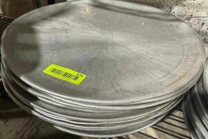 DESCRIPTION: (12) 16" PIZZA PANS SIZE 16" LOCATION: AREA #2 THIS LOT IS: SOLD BY THE PIECE QTY: 12