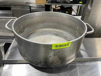 DESCRIPTION: 12" HEAVY DUTY ALUMINUM ROASTING PAN LOCATION: AREA #3 QTY: 1