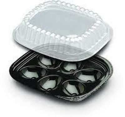 DESCRIPTION: (1) CASE OF (416) DEVILED EGG CONTAINER WITH DOME LID BRAND/MODEL: DOT FOODS INFORMATION: BLACK RETAIL$: 113.98 SIZE: 6 EGGS PER TRAY QTY