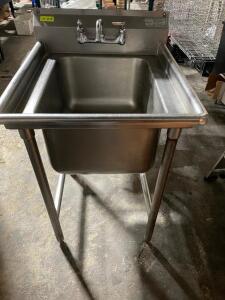 DESCRIPTION: 30" X 24" SINGLE WELL STAINLESS SINK BRAND / MODEL: ADVANCE TABCO SIZE 30" X 24" LOCATION: AREA #1 QTY: 1