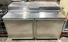 DESCRIPTION: 60" PIZZA PREP TABLE W/ TWO DOOR REFRIGERATED BASE BRAND / MODEL: SILVER KING SKPZ60 ADDITIONAL INFORMATION 115 VOLTS, 60 HZ, 8.5 AMPS, 1