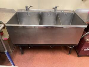 DESCRIPTION: 52" THREE WELL STAINLESS POT SINK W/ DOUBLE FAUCET. ADDITIONAL INFORMATION HAS LEFT AND RIGHT STAINLESS EXTENSION DRY BOARDS SIZE 52" LOC