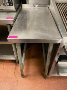 DESCRIPTION: 18" X 30" STAINLESS TABLE W/ 1" BACK SPLASH SIZE 18" X 30" LOCATION: KITCHEN QTY: 1