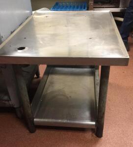 DESCRIPTION: 24" X 24" LOW BOY STAINLESS MIXER STAND. ADDITIONAL INFORMATION CONTENTS ARE NOT INCLUDED SIZE 24" X 24" LOCATION: KITCHEN QTY: 1