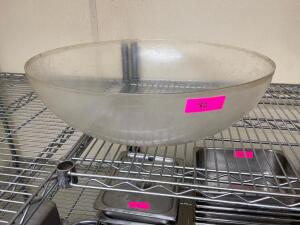 DESCRIPTION: LARGE PLASTIC SALAD BOWL LOCATION: KITCHEN QTY: 1