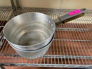 DESCRIPTION: (2) 10" ALUMINUM SAUCE POTS SIZE 9" LOCATION: KITCHEN THIS LOT IS: SOLD BY THE PIECE QTY: 2