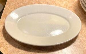 DESCRIPTION: (8) 9.5" CHINA PLATTERS SIZE 9.5"X7" LOCATION: SEATING QTY: 8