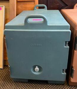 DESCRIPTION: CAMBRO HOT BOX LOCATION: SEATING QTY: 1