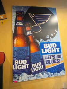 DESCRIPTION: 6' X 4' ST. LOUIS BLUES / ST LOUIS CARDINAL REVERSIBLE POSTER BOARD BANNER LOCATION: SEATING QTY: 1