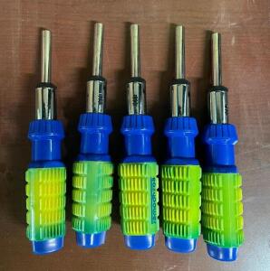 (5) - RACHETING SCREW DRIVERS