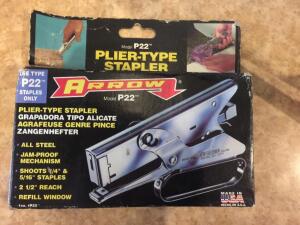 DESCRIPTION: Arrow Plier-Type Stapler. New in Box. Retails for $25 LOCATION: SEATING QTY: 1
