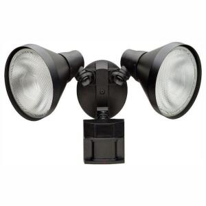 DESCRIPTION: 110-DEGREE BLACK MOTION ACTIVATED OUTDOOR FLOOD LIGHT BRAND/MODEL: DEFIANT RETAIL$: $29.97 QTY: 1