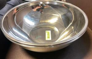 (4) 16" STAINLESS MIXING BOWLS - LIKE NEW