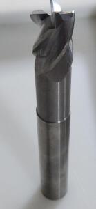 DESCRIPTION: (1) HIGH PERFORMANCE CARBIDE CORNER RADIUS END MILL BRAND/MODEL: DATA FLUTE SSLSM40750 RETAIL$: 197.86 SIZE: 3/4" DIA 1" LOC QTY: 1