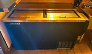 CONTINENTAL 50" FORCED AIR BOTTLE COOLER (NEEDS FREON)