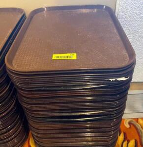 (36) BROWN PLASTIC CAFETERIA TRAYS