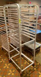 TWENTY PAN FRONT LOAD TRAY RACK